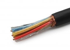 計(jì)算機(jī)電纜